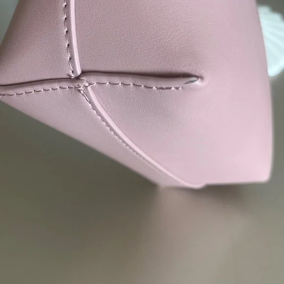 Samara Medium Blush Shoulder Bag - Picture 6 of 13